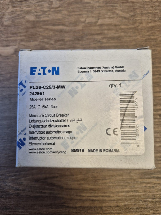 Eaton installatieautomaat C karakteristiek 25a 3P 3 beveiligd 3te - 242951 - PLS6-C25/3 EAT INSTALL.AUTOM.C 3P 25A